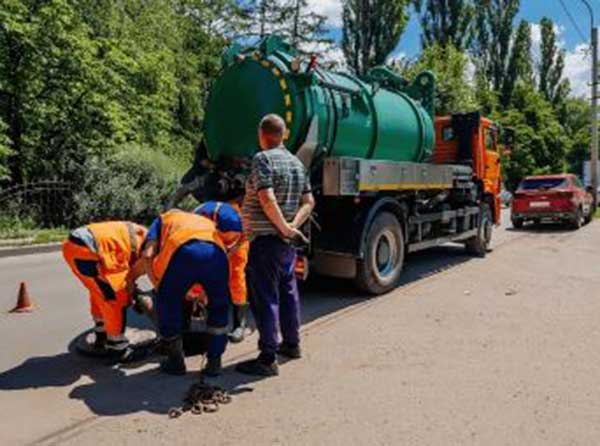 Tại sao cần hút bể phốt tại Hà Nội cho chung cư định kỳ?