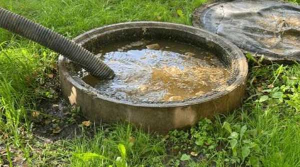 Những sai lầm phổ biến khiến chi phí hút bể phốt đội lên cao